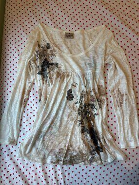 Cream Long Sleeve Dark Rose Floral Top (Size M)